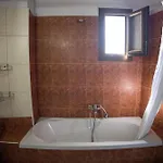 Foula House In Magnisia