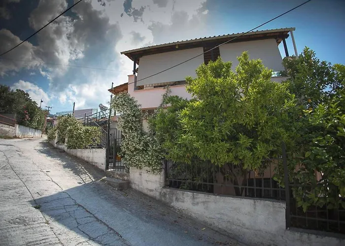 Foula House In Magnisia *